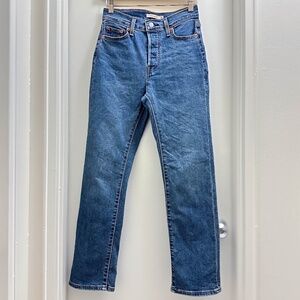 Levi’s Wedgie Straight Jeans Size 26x28